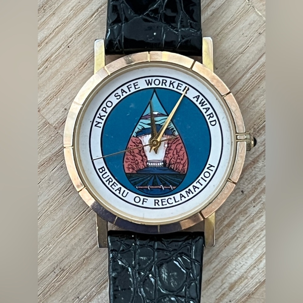 Bureau of Reclamation Award Watch White Blue Dial Gold Case Black Leather Strap